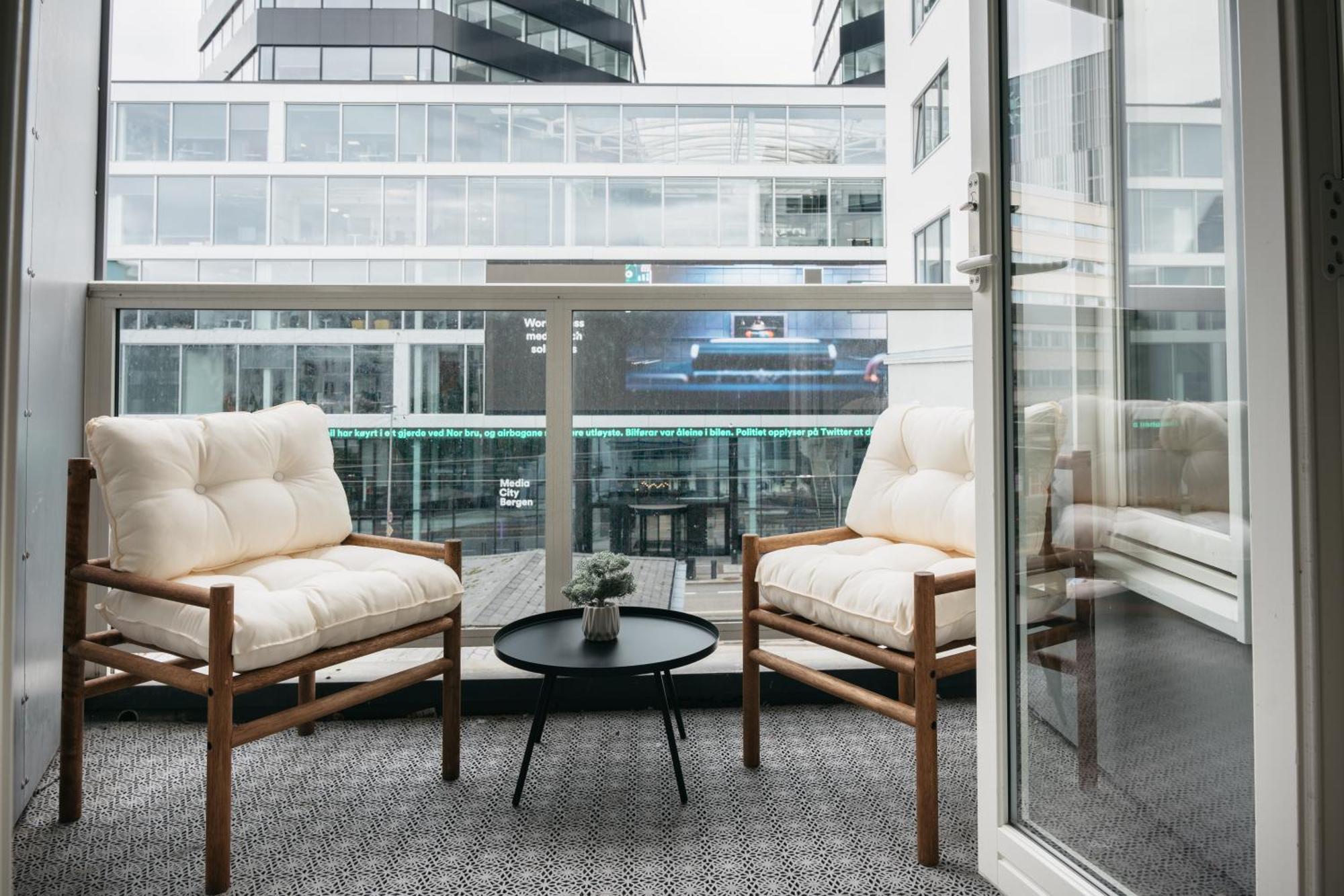 Stay L Urban - Spacious Apartment With Private Terrace Берген Екстер'єр фото