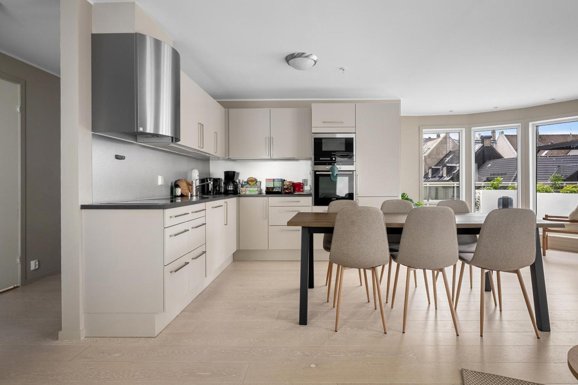 Stay L Urban - Spacious Apartment With Private Terrace Берген Екстер'єр фото